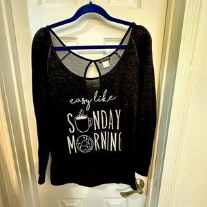 Venus L Pajama top black with white letters open back stretchy good condition